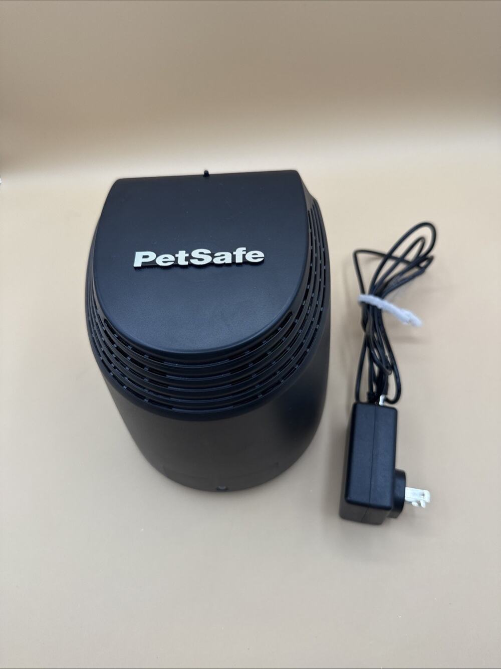 PetSafe Stay & Play 300-3078 Wireless Dog Fence Transmitter w/Power Adapter